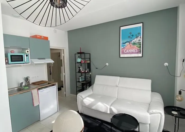 Private - Small Studio For Two At 5 Minutes From Croisette
