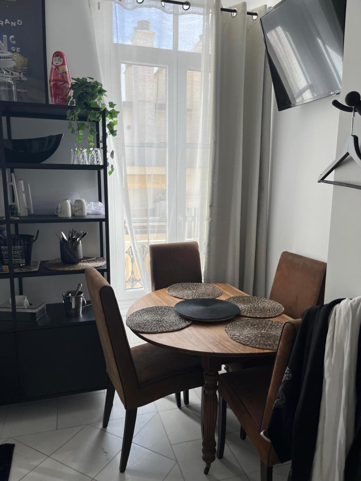 Appartement Private - Small For Two At 5 Minutes From Croisette Cannes